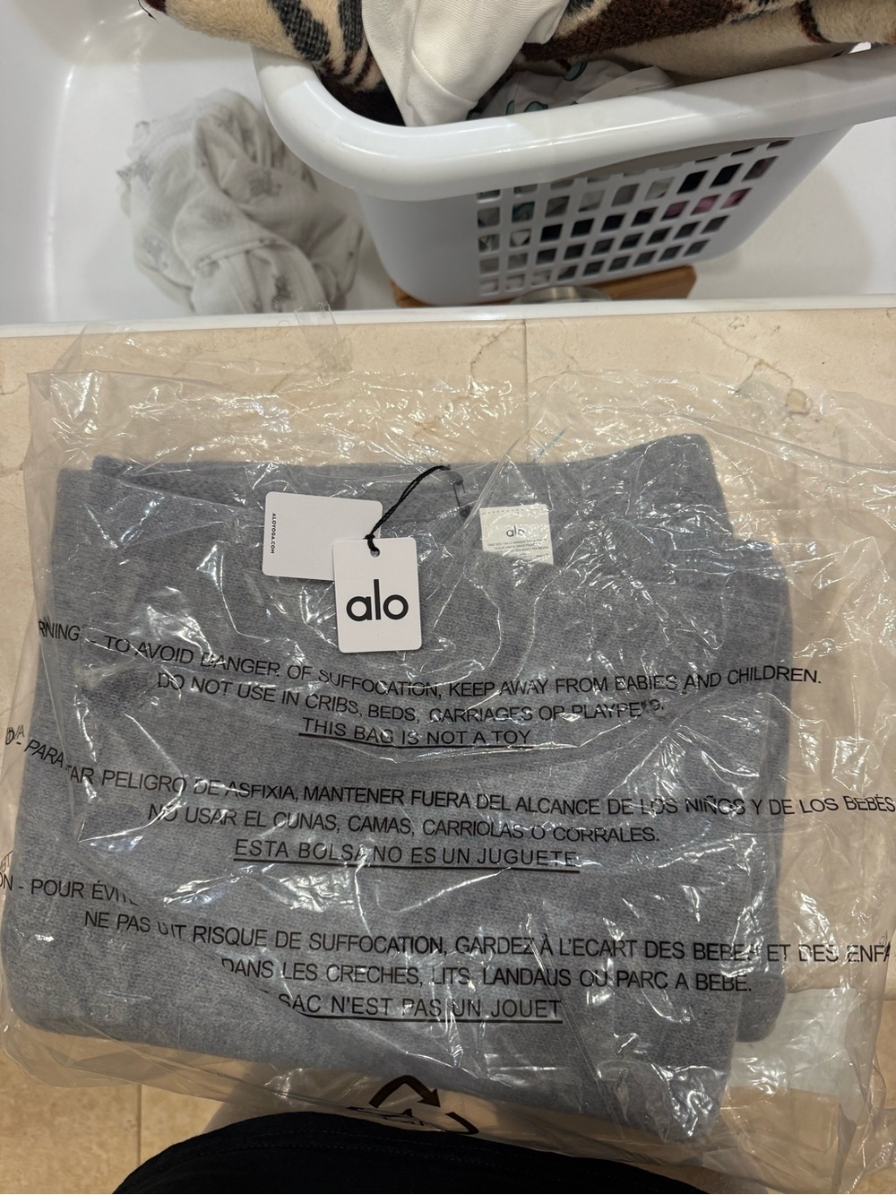 Alo Yoga Blanket, Super Soft